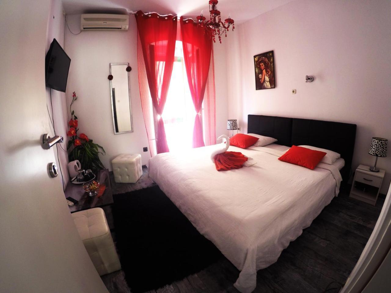 Rooms And Apartment Stambuk Split Kültér fotó