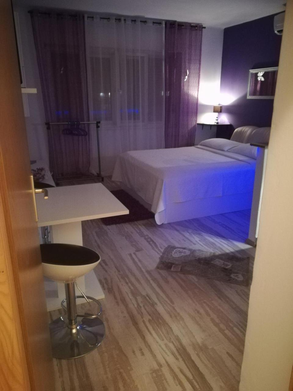 Rooms And Apartment Stambuk Split Kültér fotó